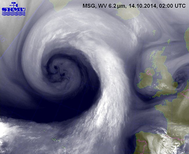 Tlaková níže, satelitní snímek
