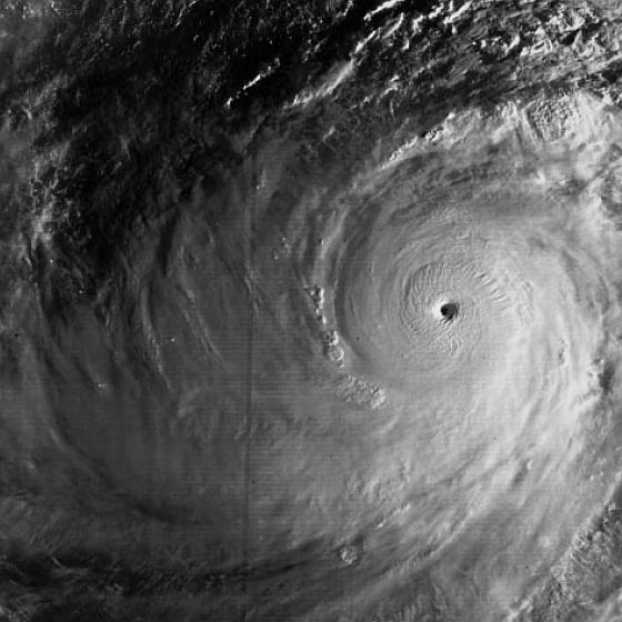 Tajfun Top - satelitní snímek