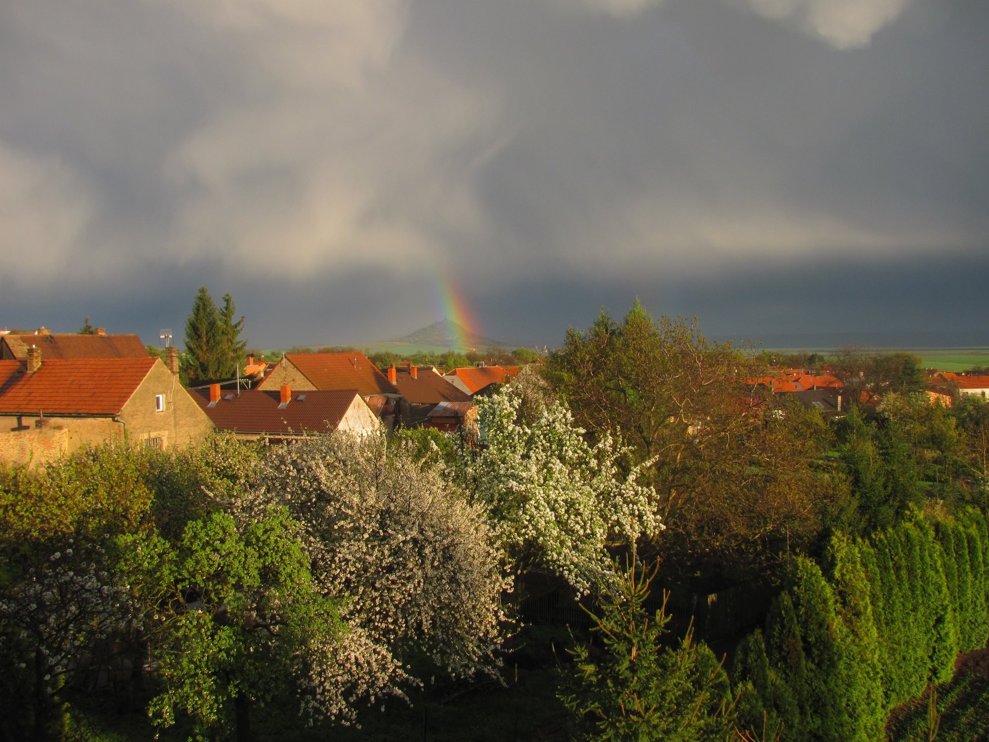 Duha nad obí Podsedice