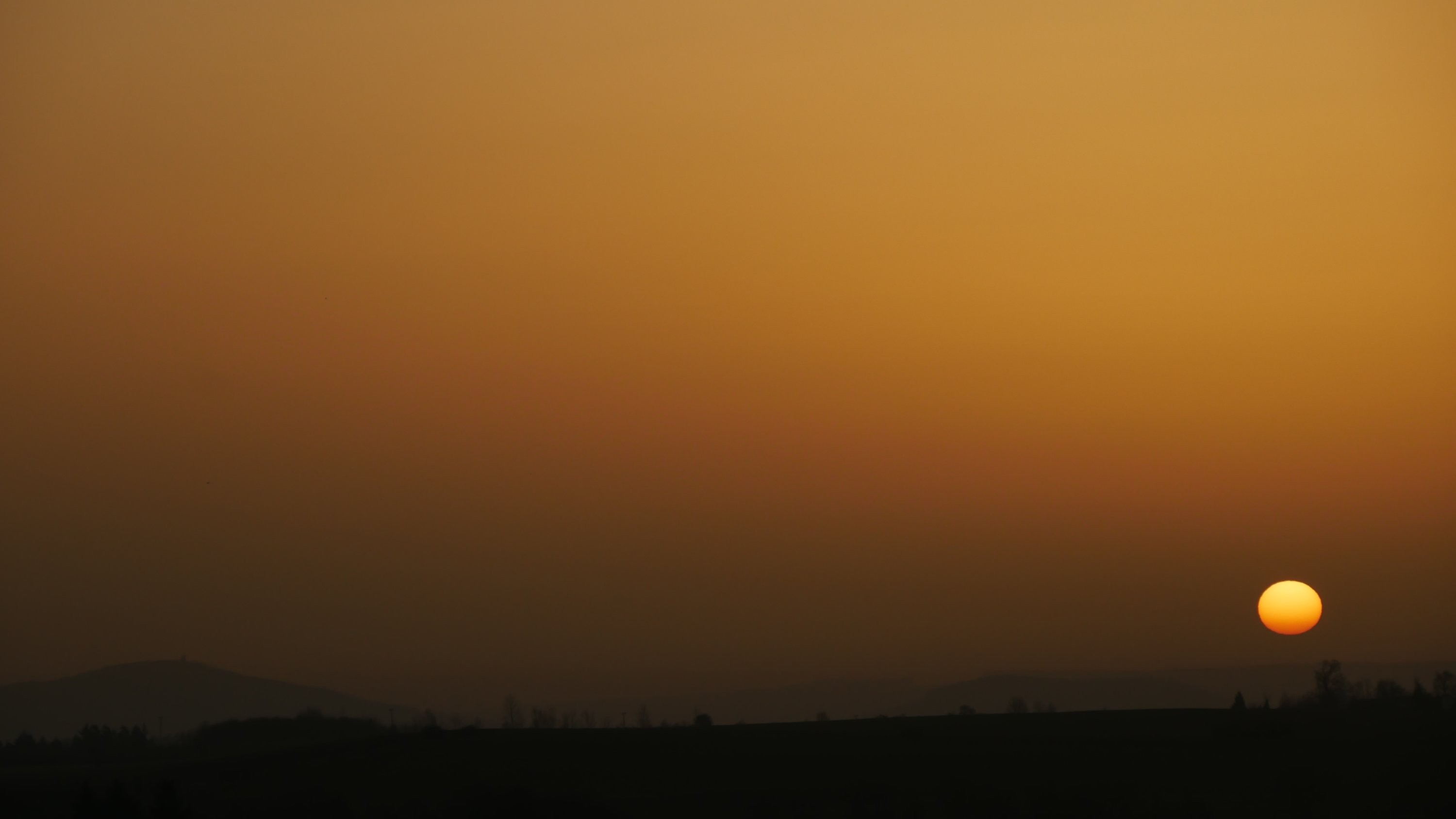 Nad Blaníkem svítá