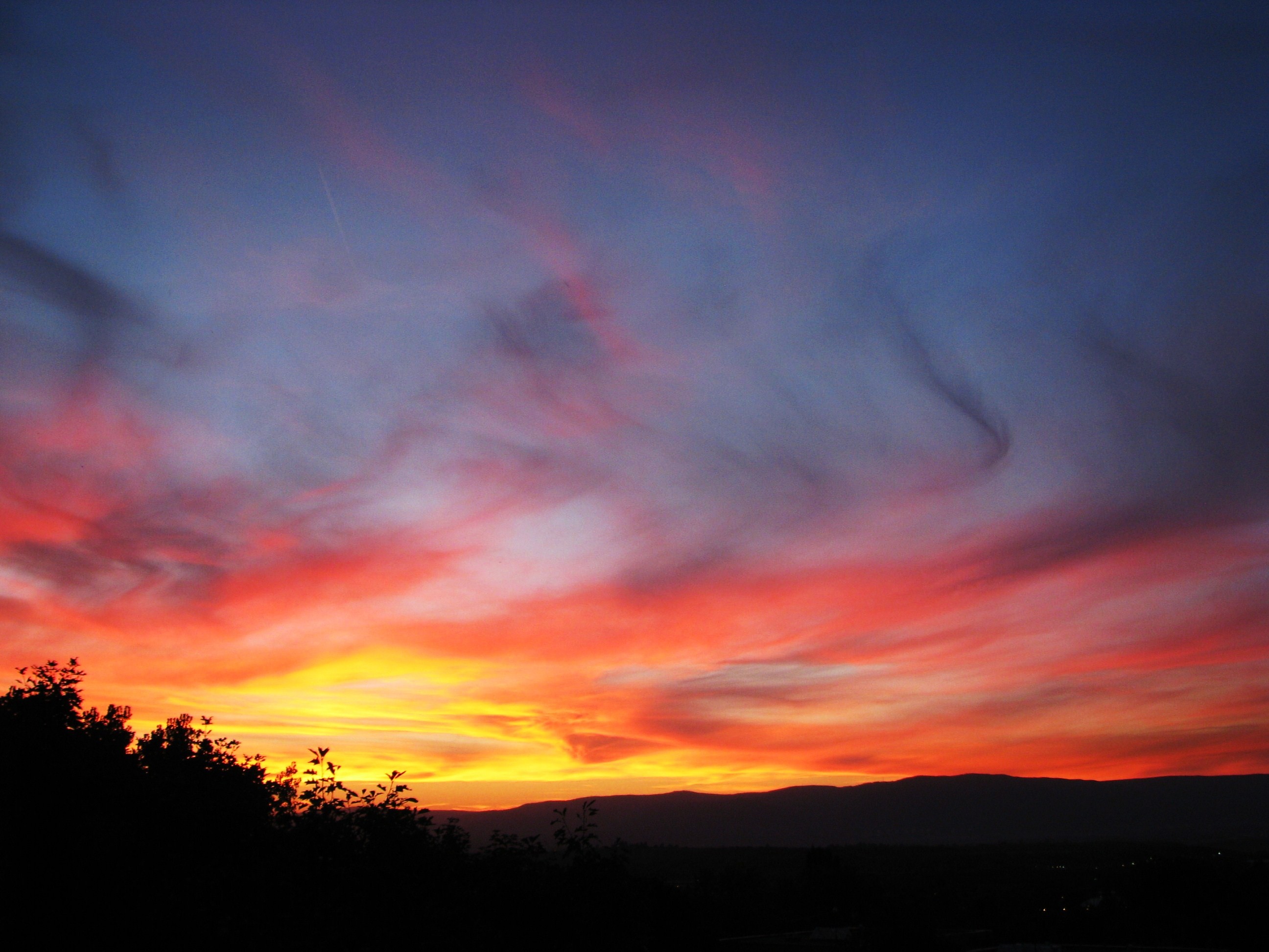 Ohnivý západ Slunce