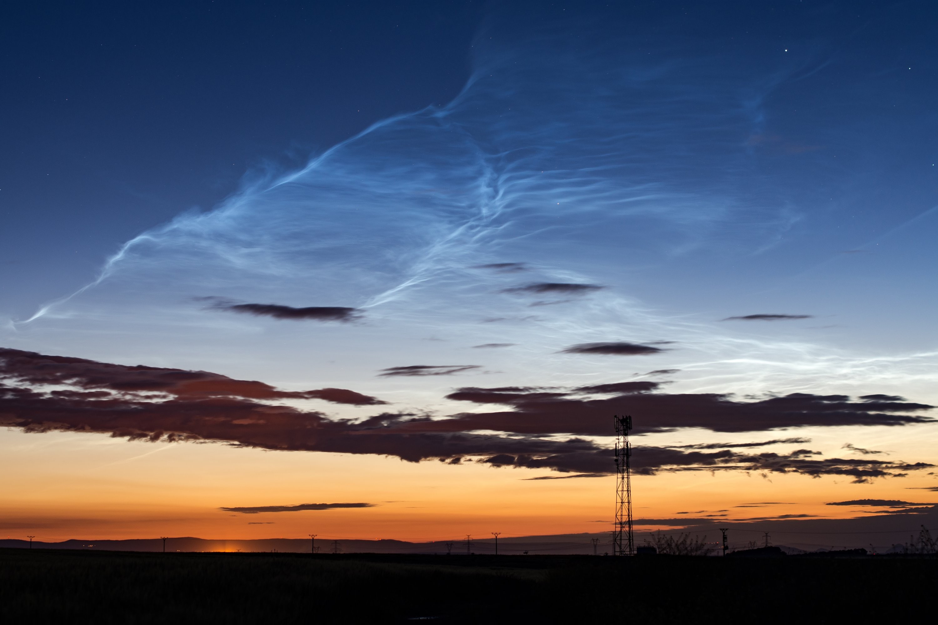 Noční svítící oblaka