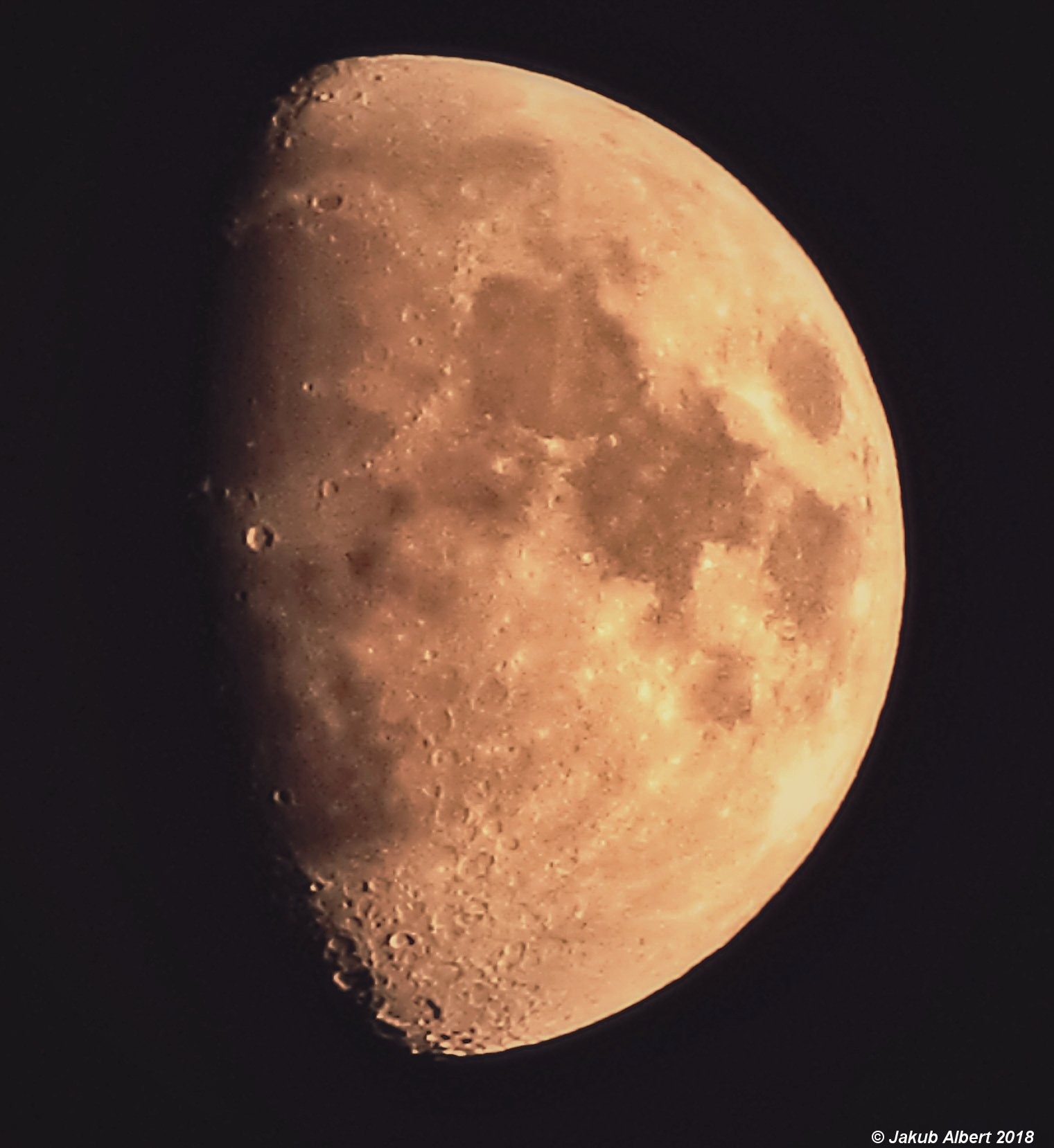 Dorůstající Měsíc