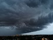 Bouřka nad Prahou 