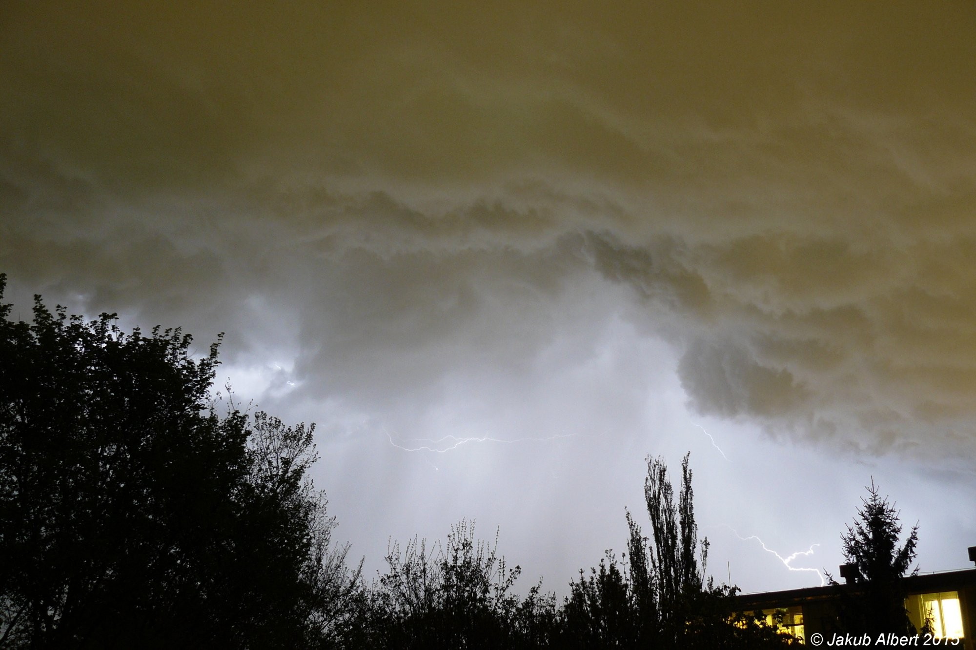 Bouřka v Praze 27.4.2015
