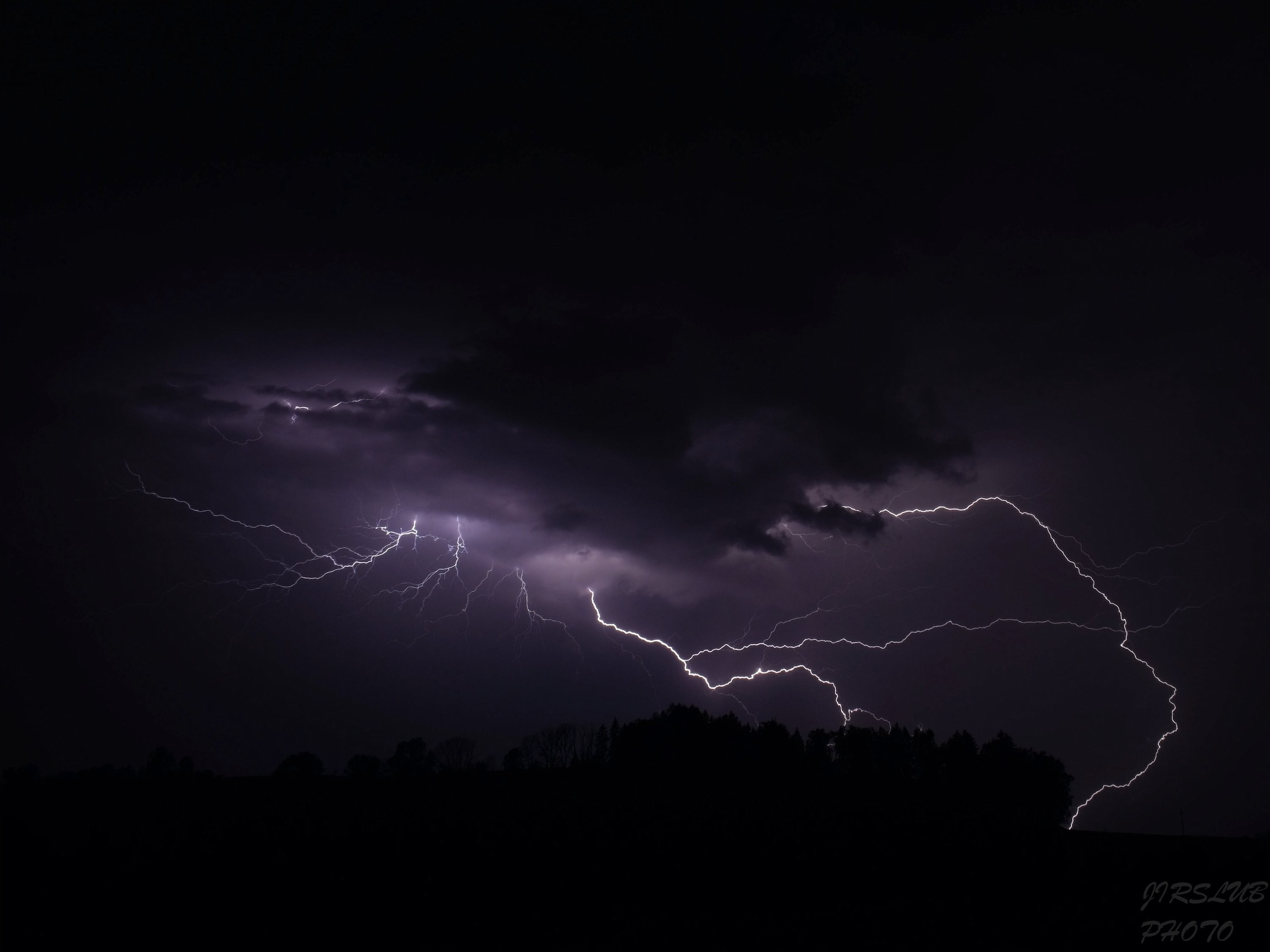 Noční bouřka na Semilsku