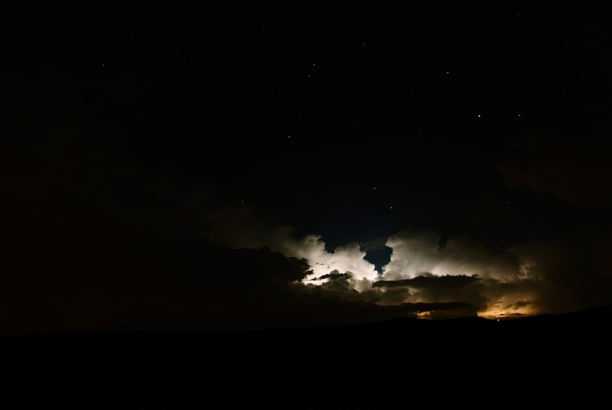 Blesk ukrytý v mračnech