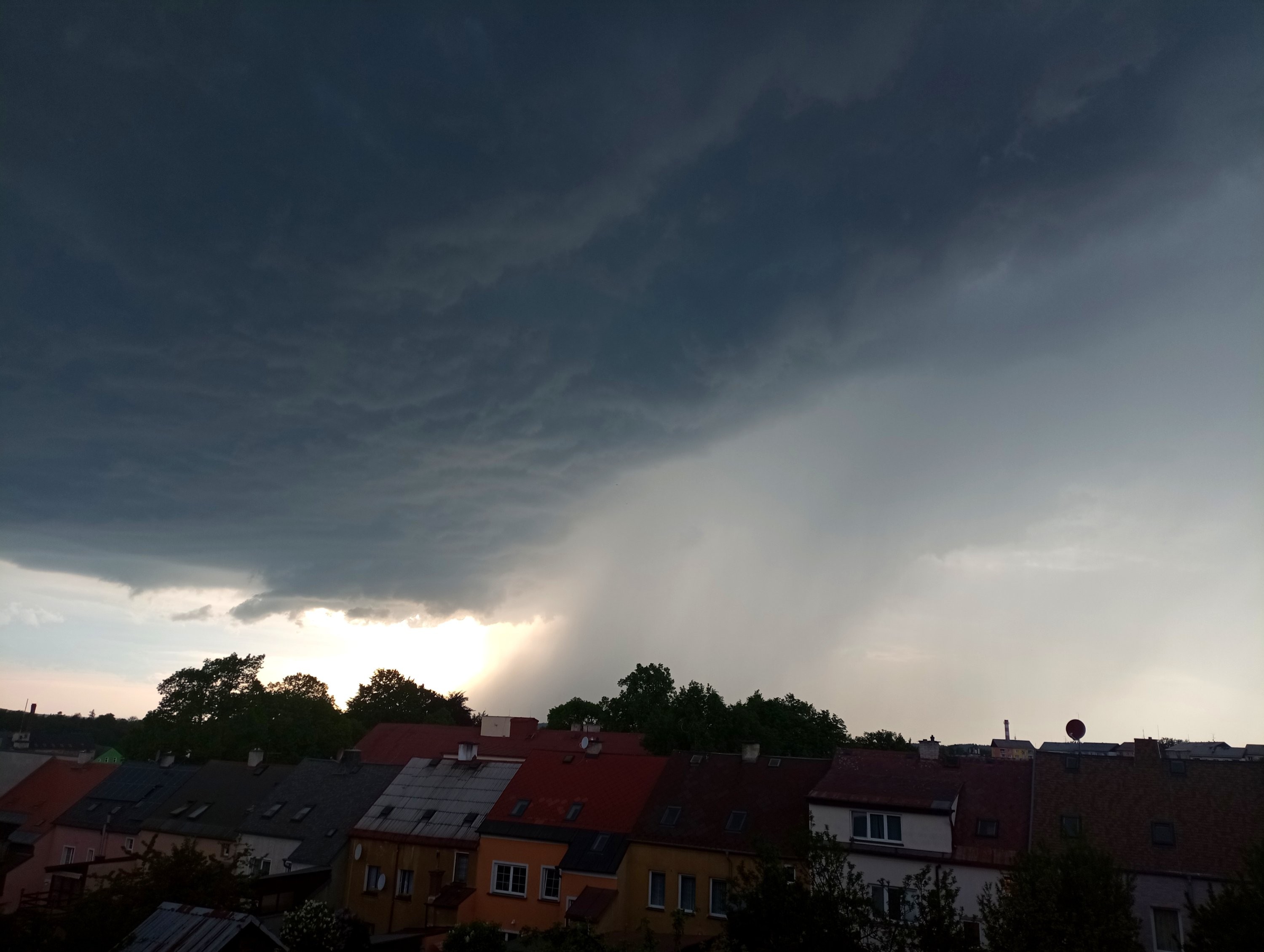 Chvíle před bouřkou v Aši 