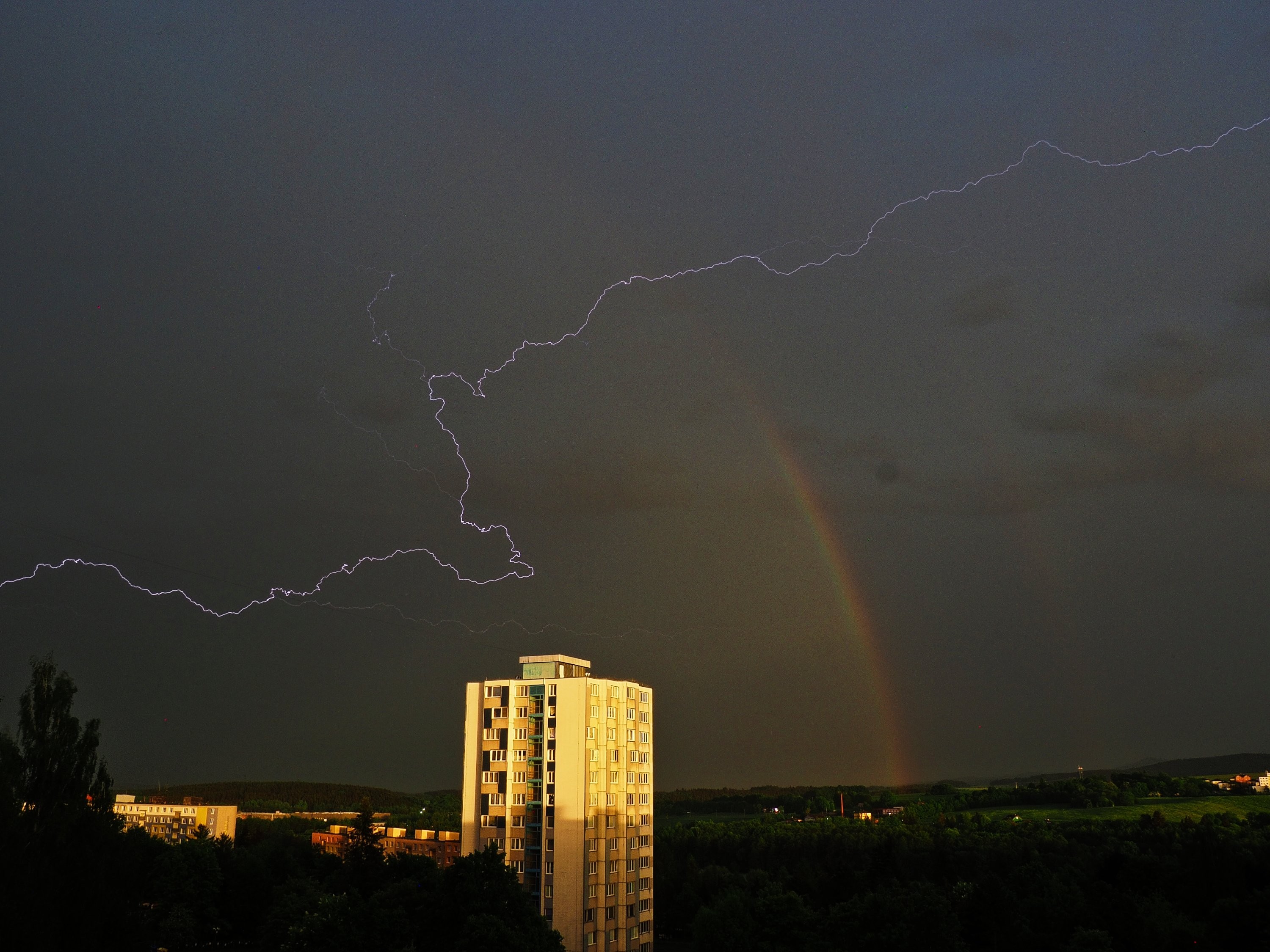 Blesk nad Tachovem s duhou