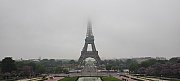 Eiffelova věž v mlze