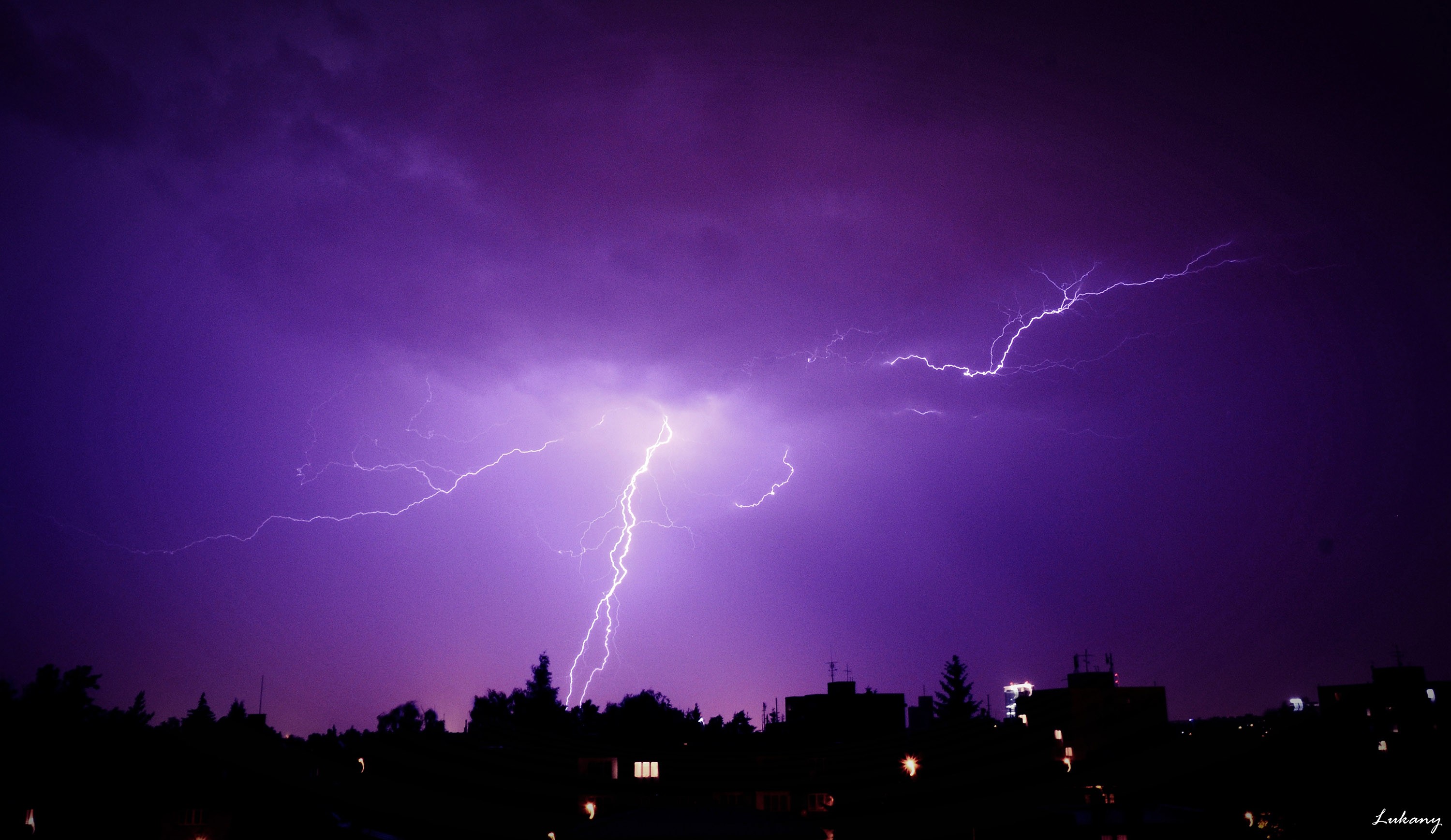 Blesk v Hodkovičkách