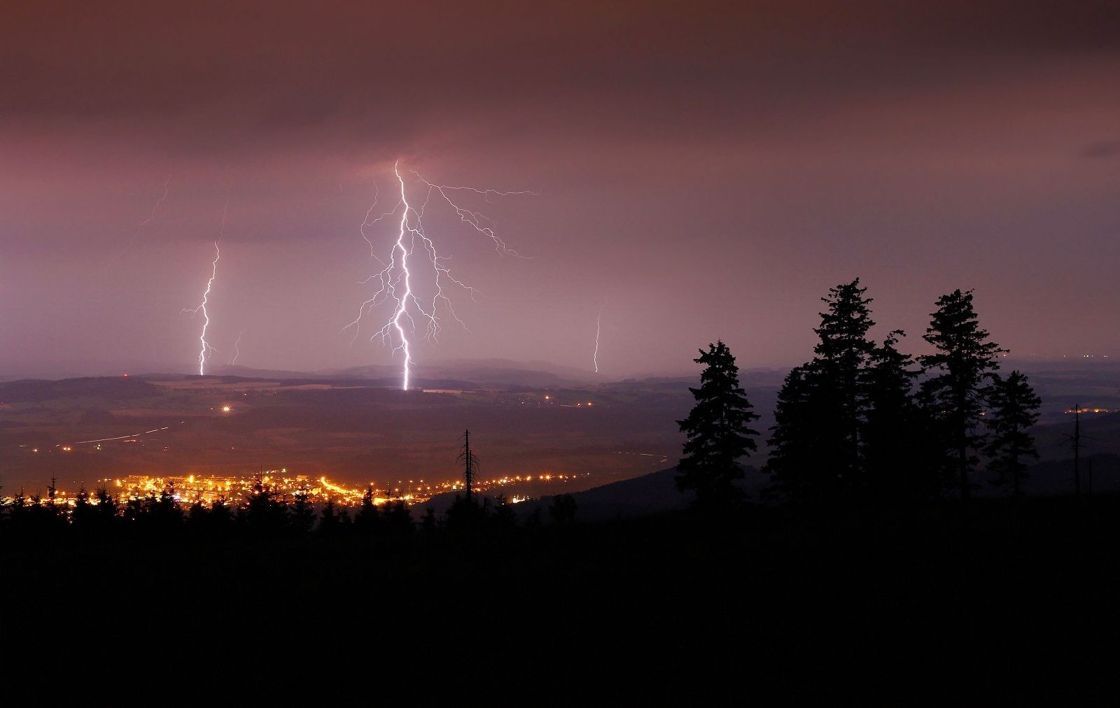 Bouřka nad Vrchlabím