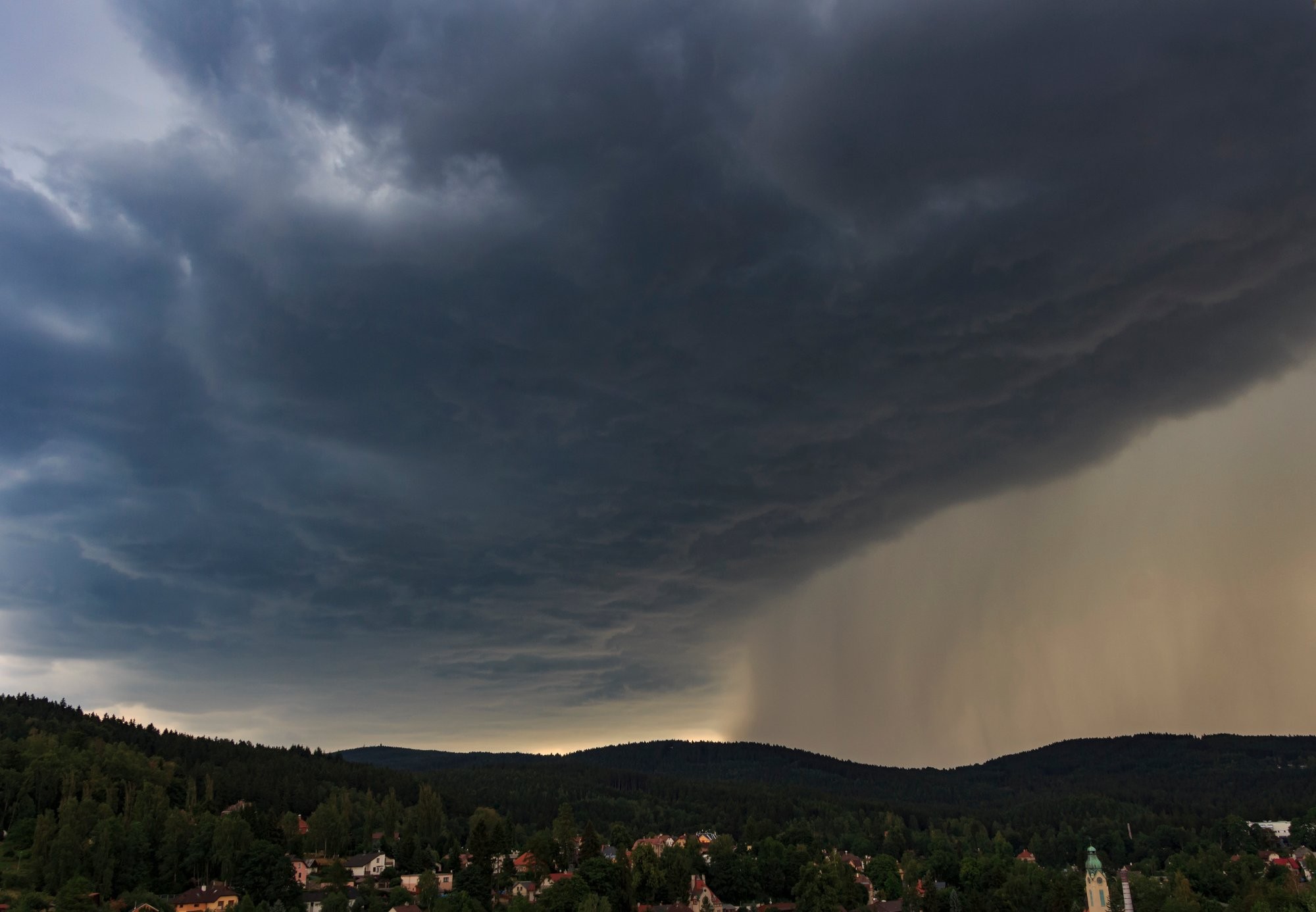 Příchod bouřky Jablonec nad Nisou