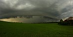 Shelf cloud nedaleko Mělníka