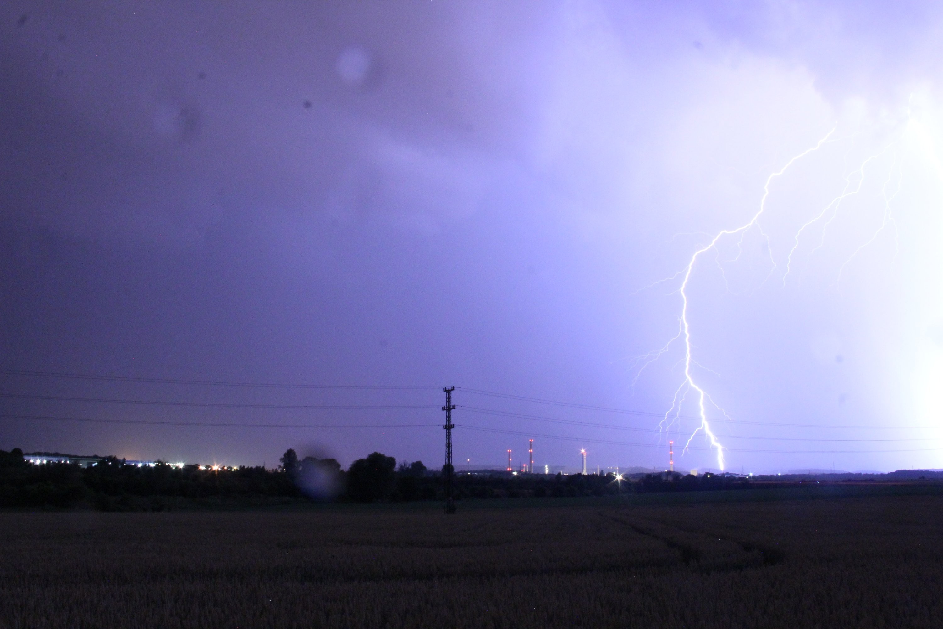 Bouřka u Kralup nad Vltavou