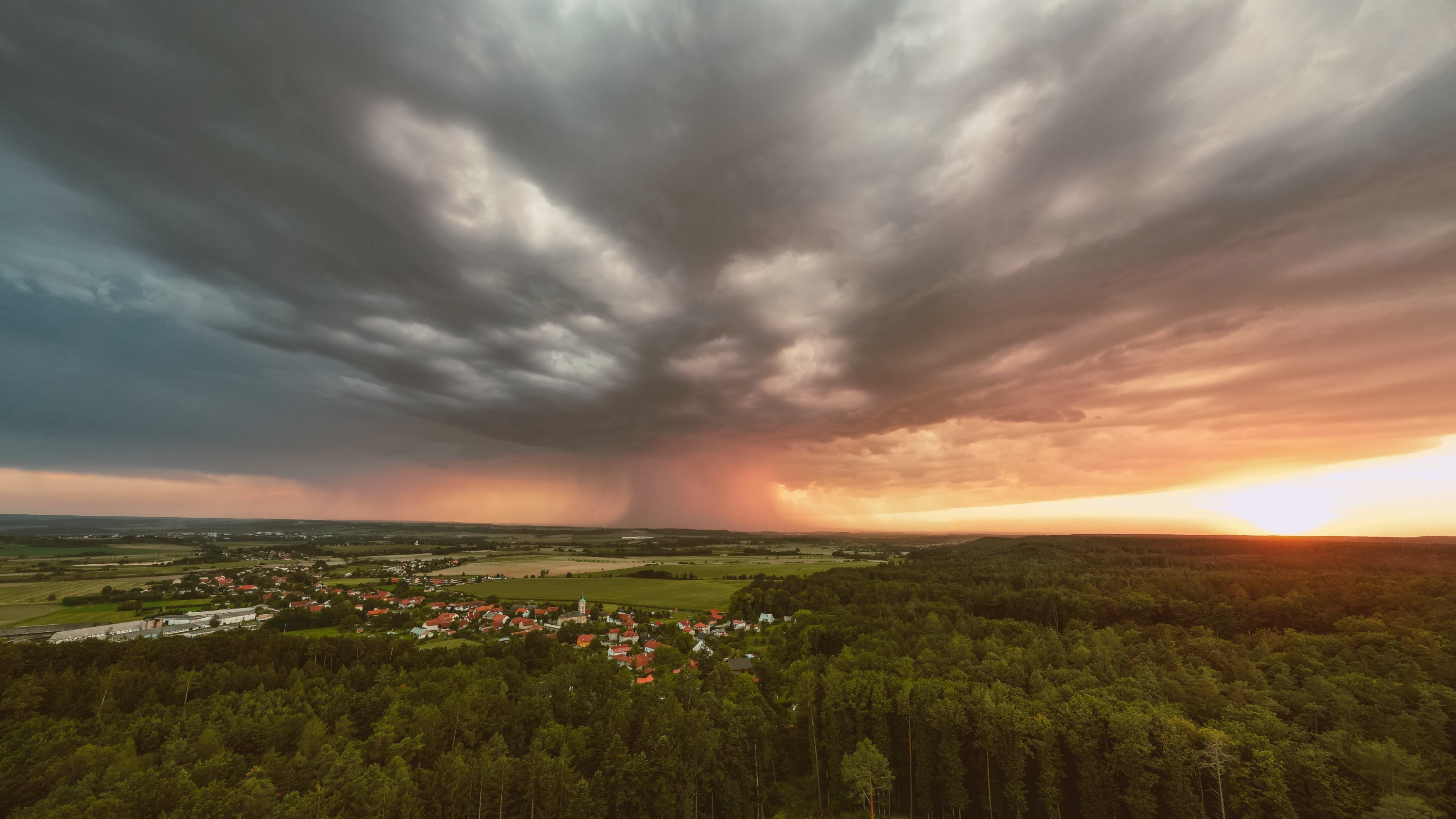 Bouřka na Vysokomýtsku