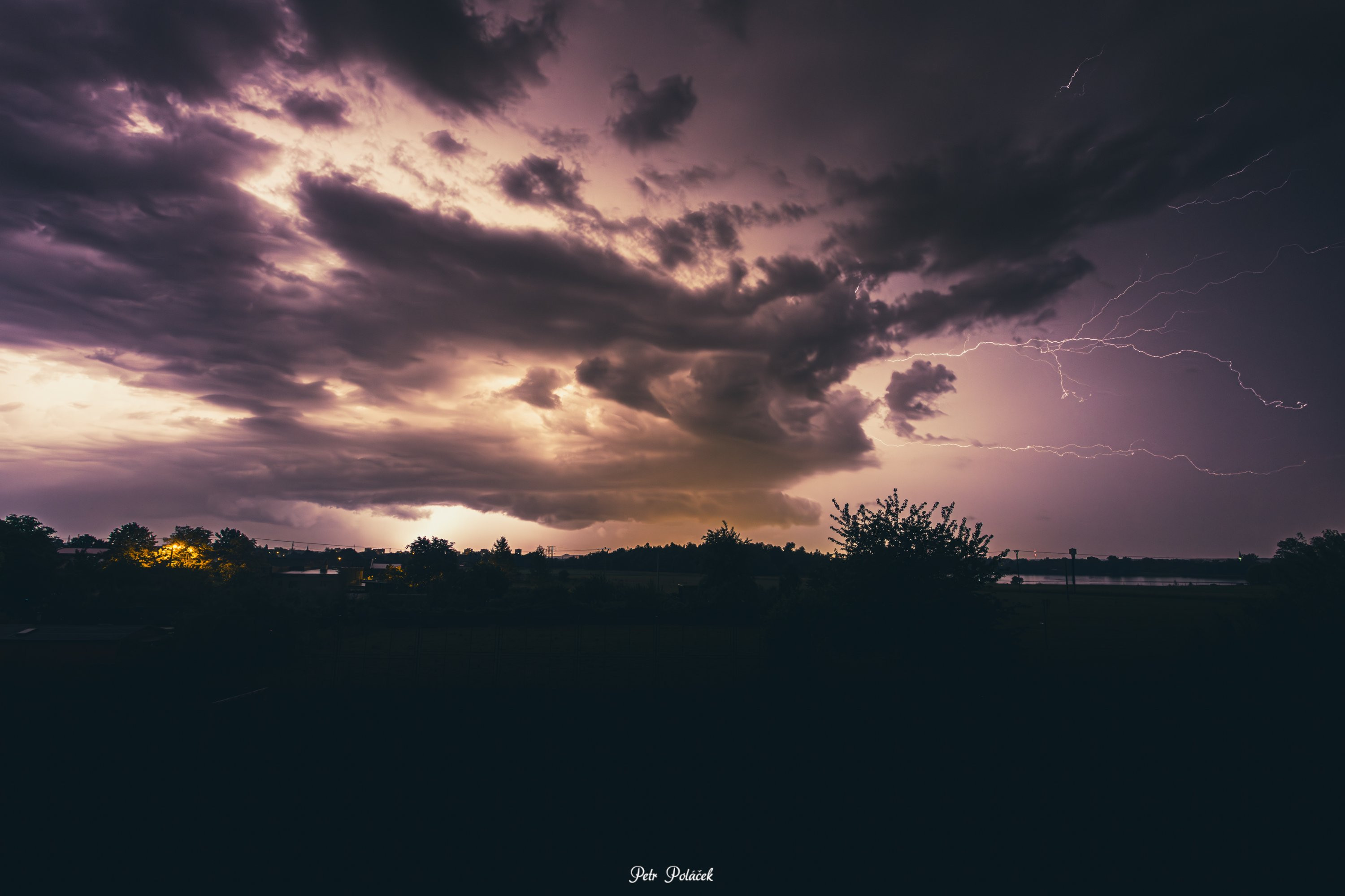 Blesk u Kališova jezera