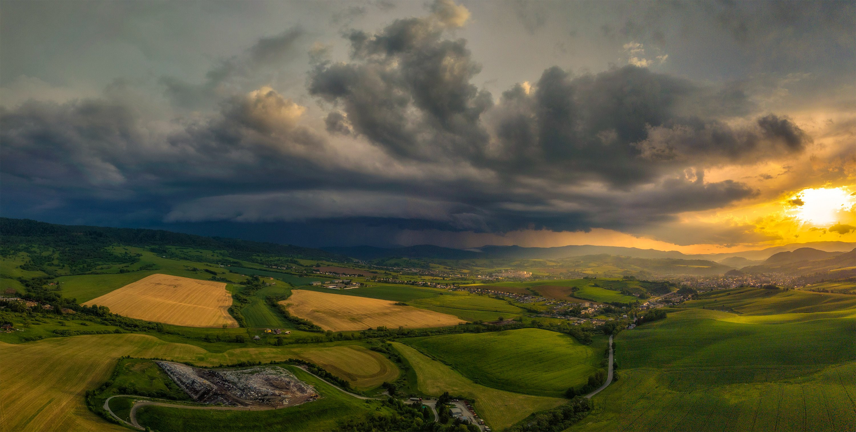 Jar a supercelárna búrka
