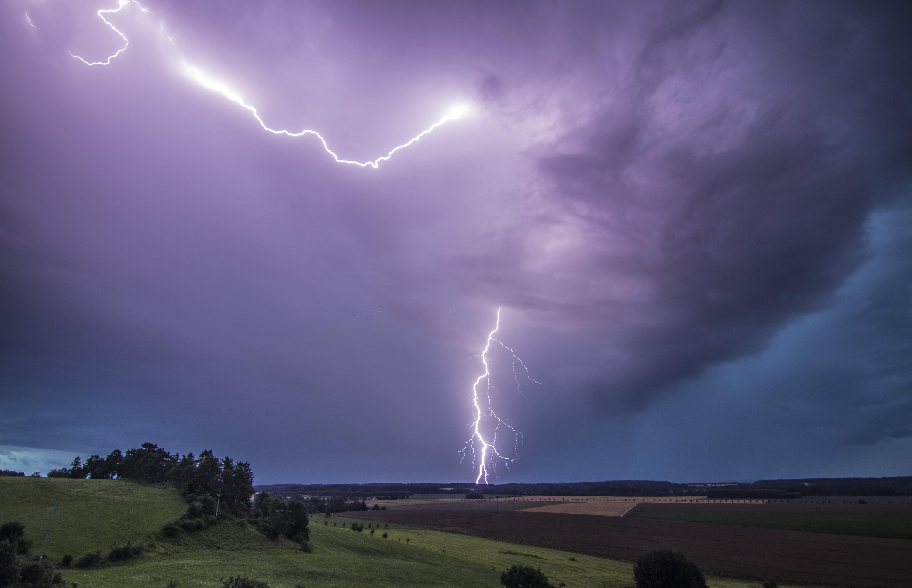 Blesk u Obce Libecina 