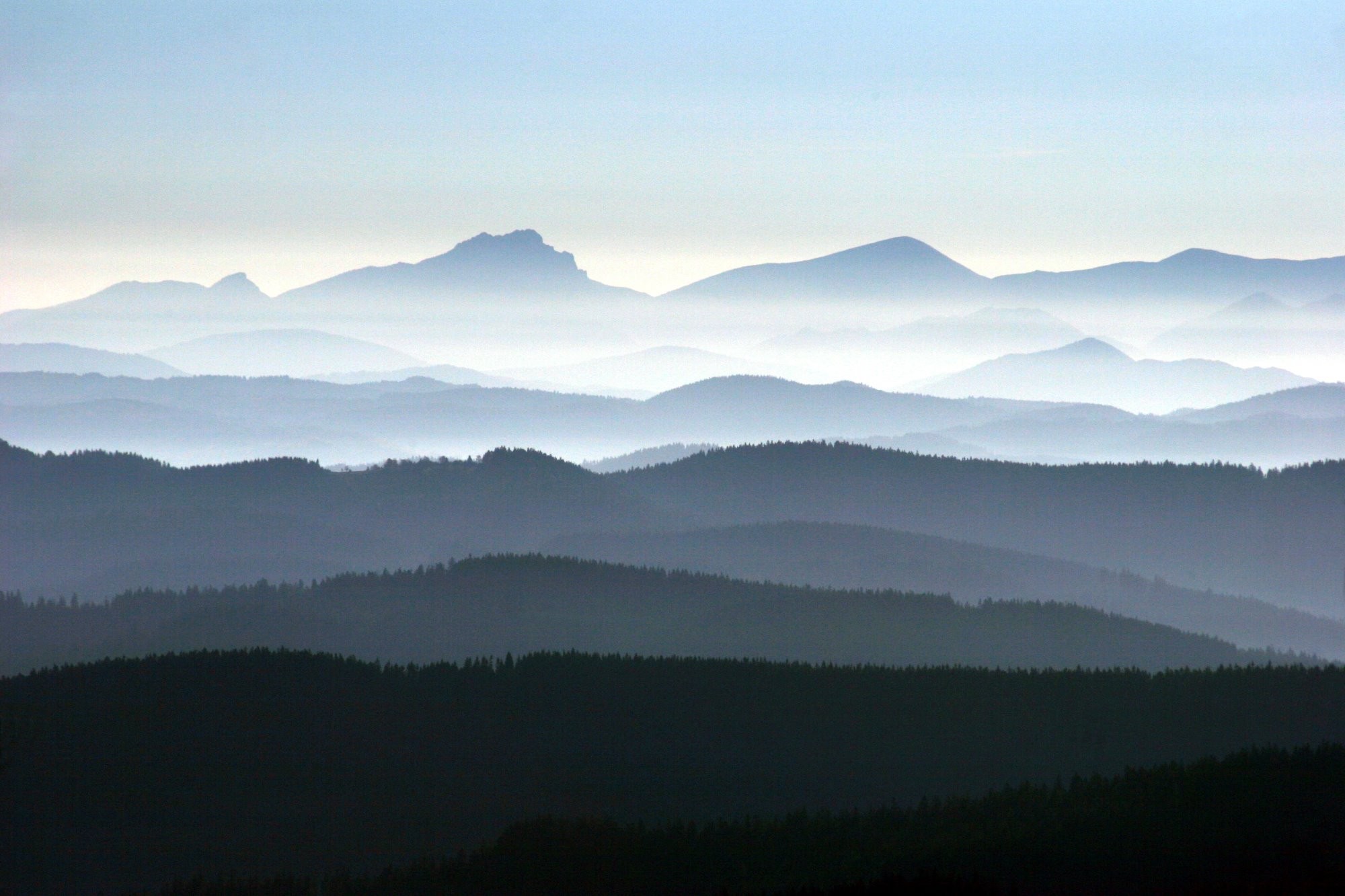 Pohled z Beskyd na Malou Fatru