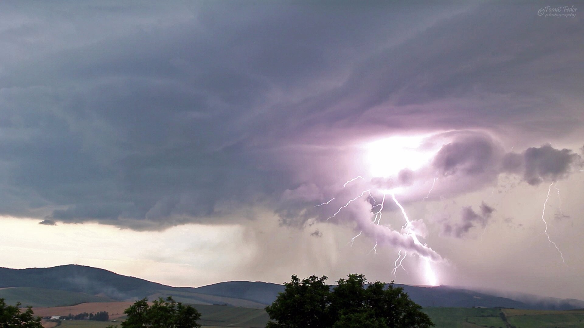 Supercela, Giraltovce