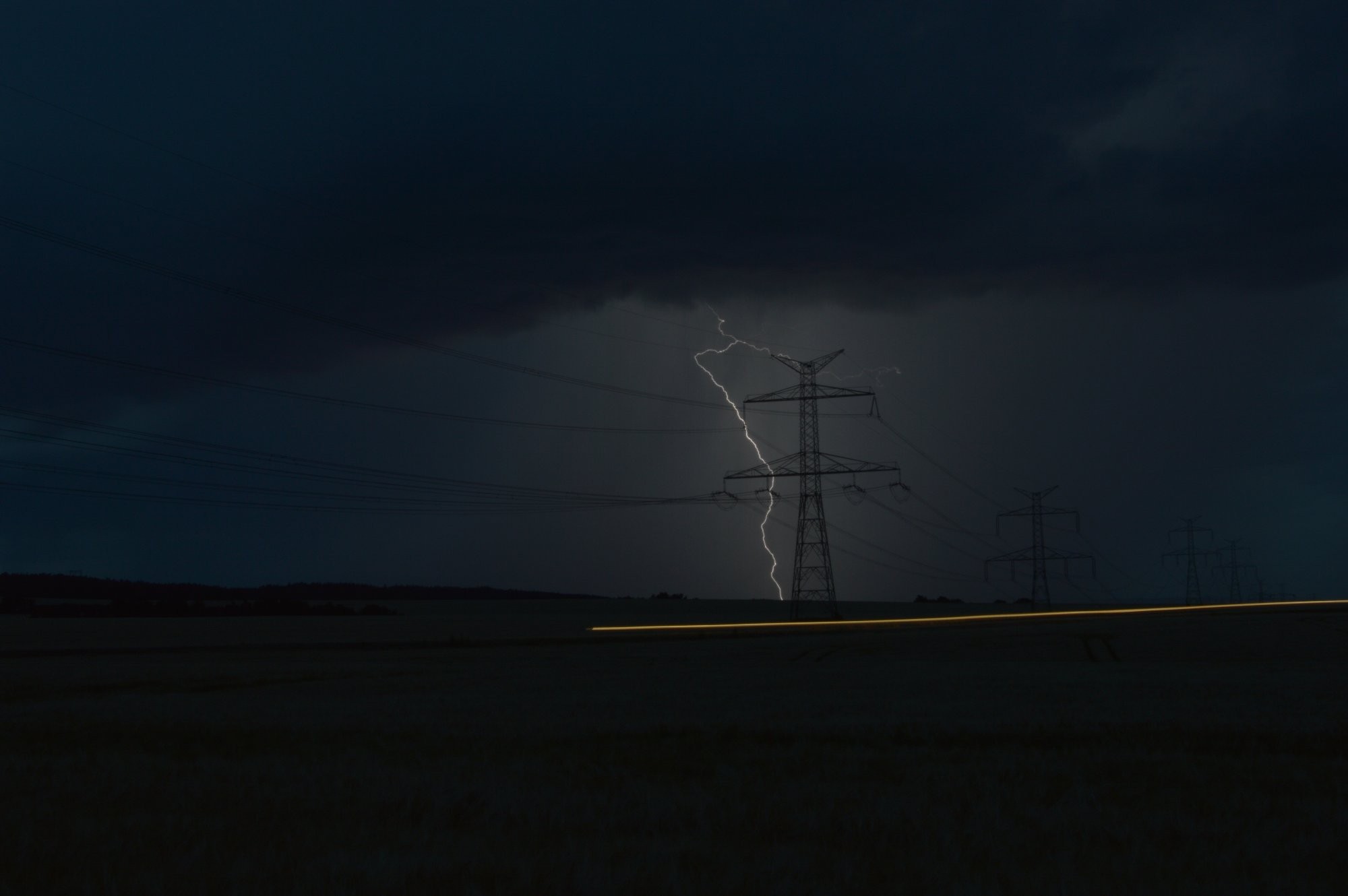 Letní bouřka u Brna