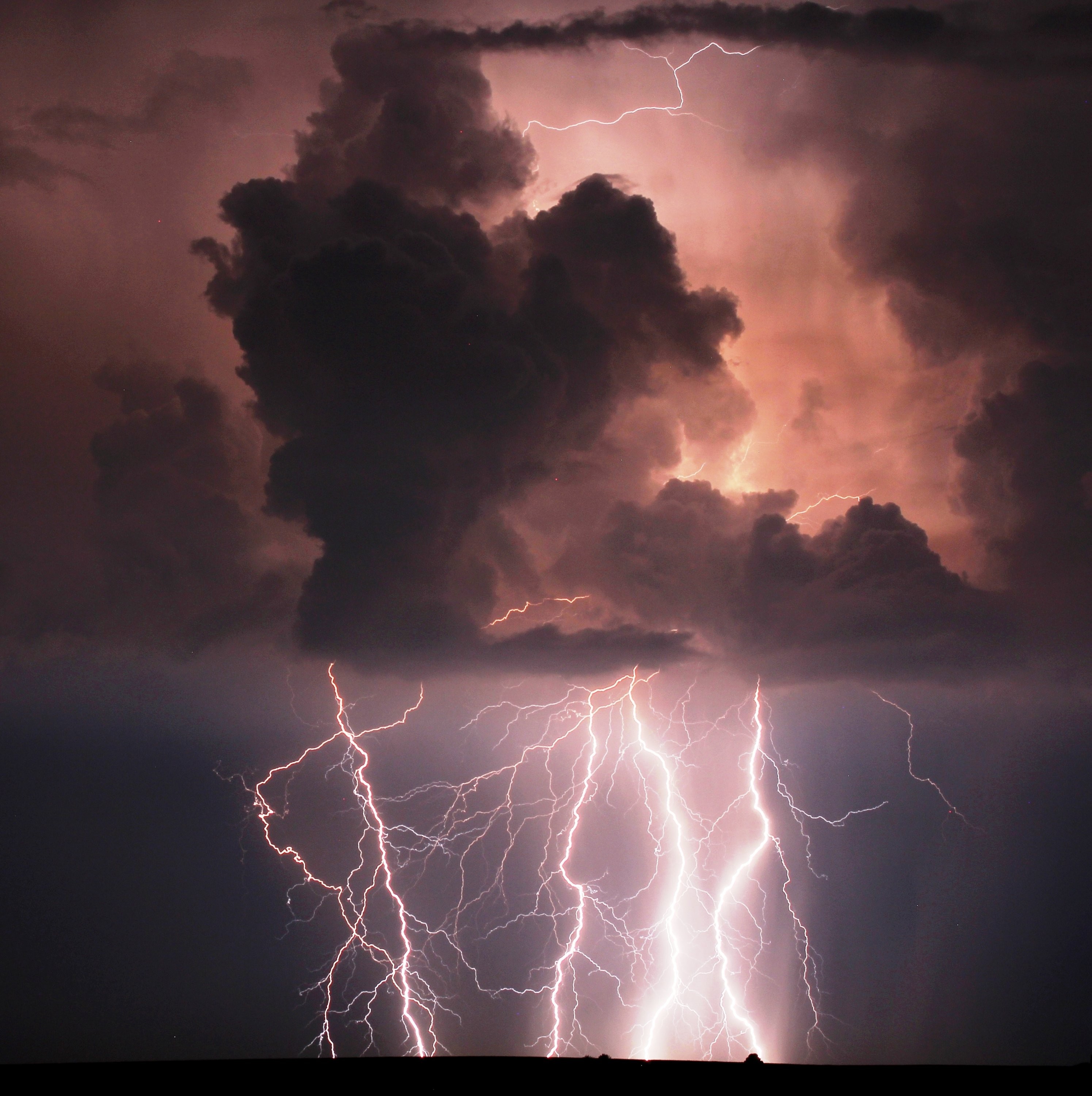 Bleskovka zdálky u Opavy