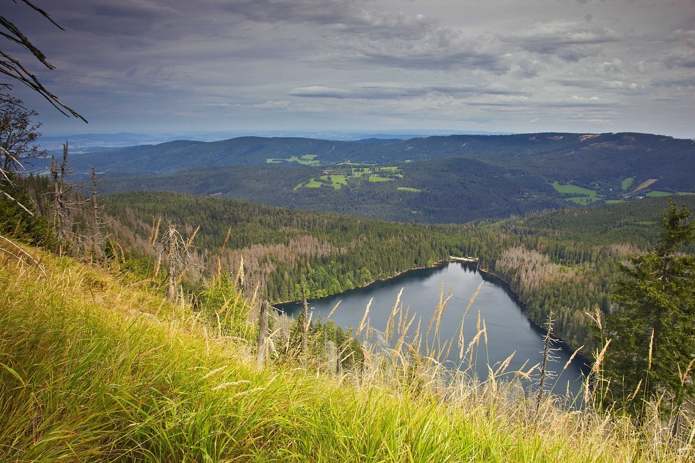 Výhled na Černé jezero