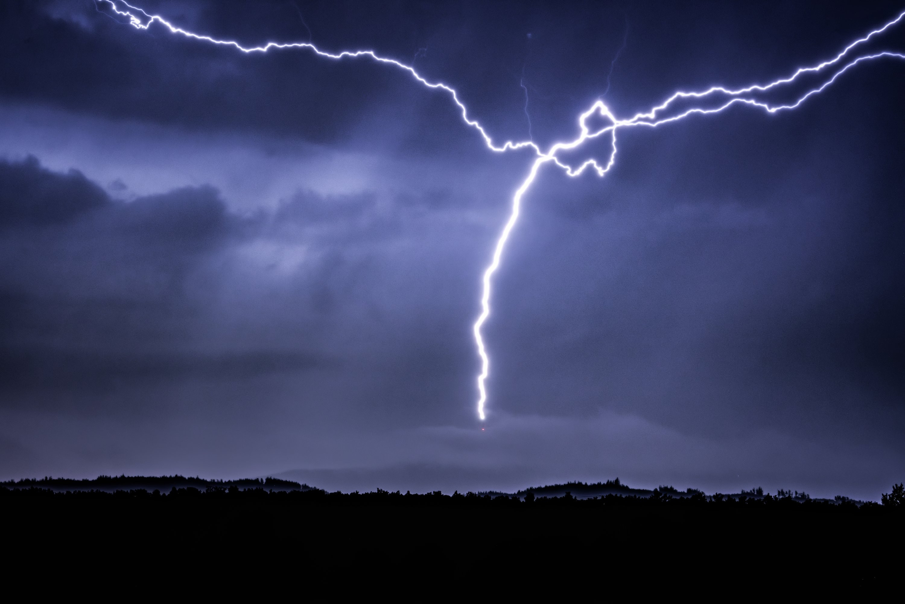 Úder blesku do vysílače Kleť.