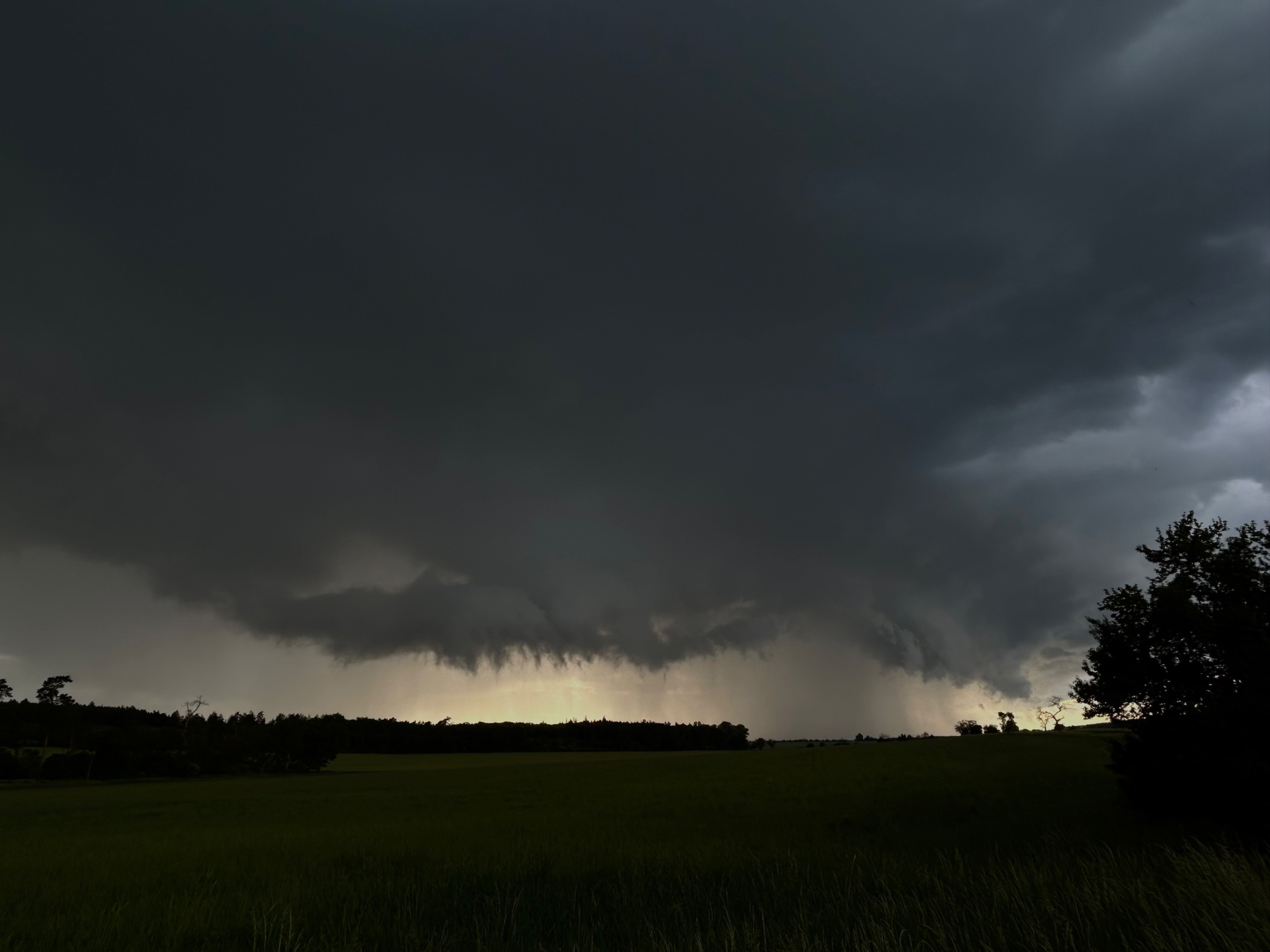 Bouřka ve Středních Čechách 