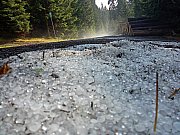 Po bouřce s vydatným krupobitím