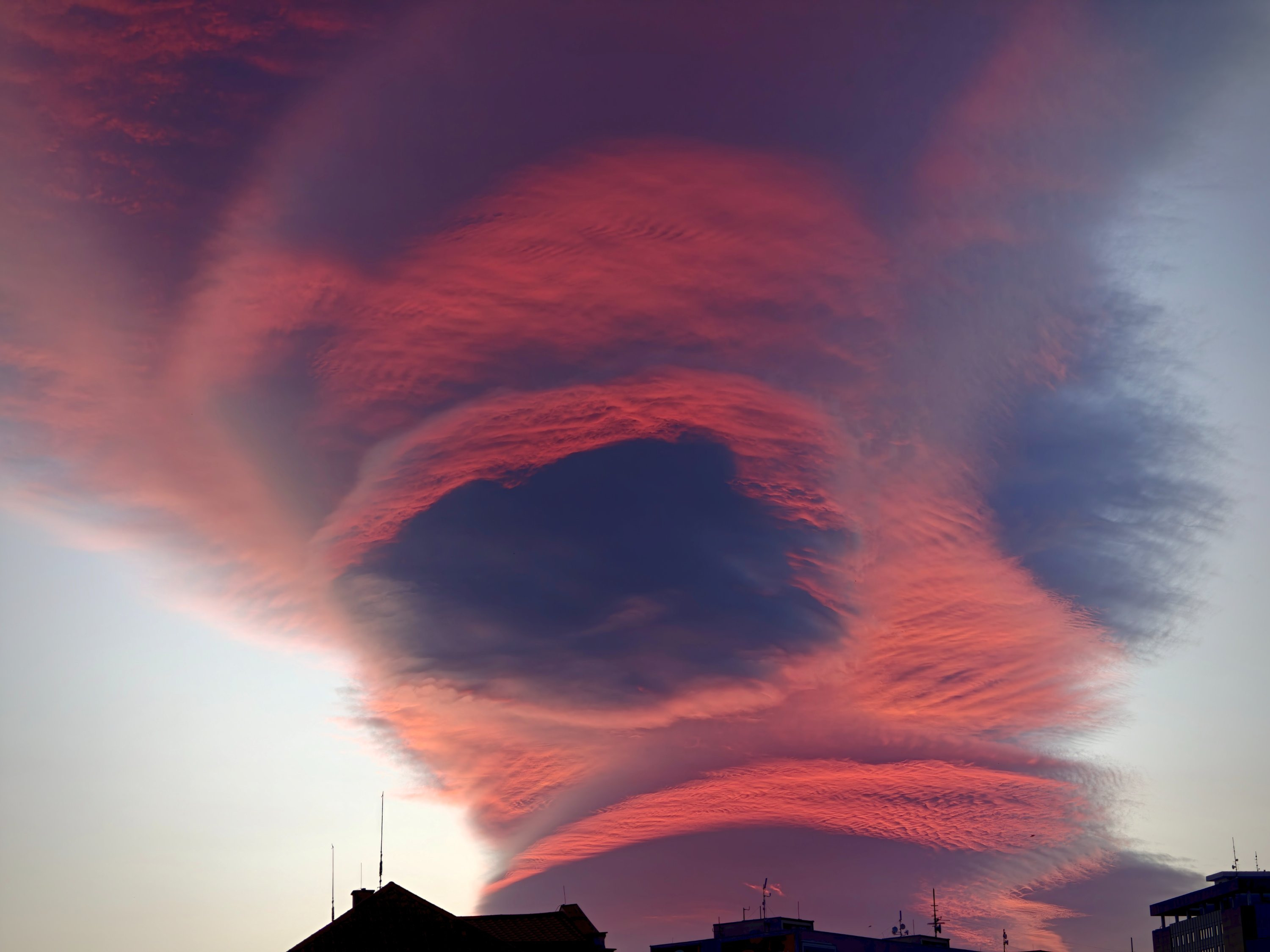 Altocumulus lenticularis