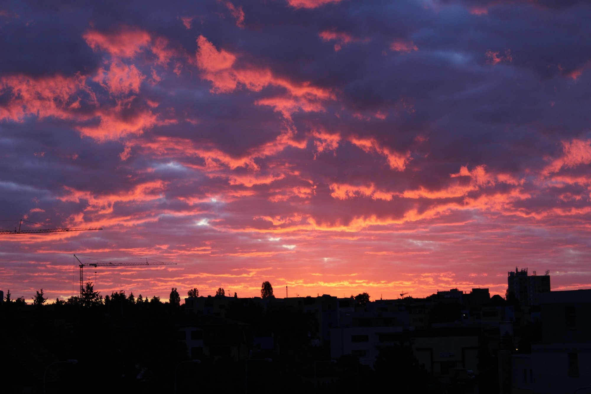 Východ Slunce nad Prahou
