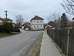 Třibřichy